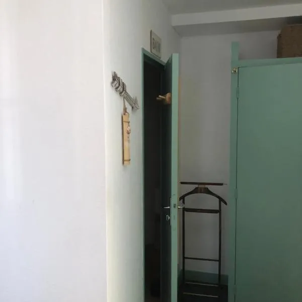 Chambre la paix verte, hotel v mestu Payrac