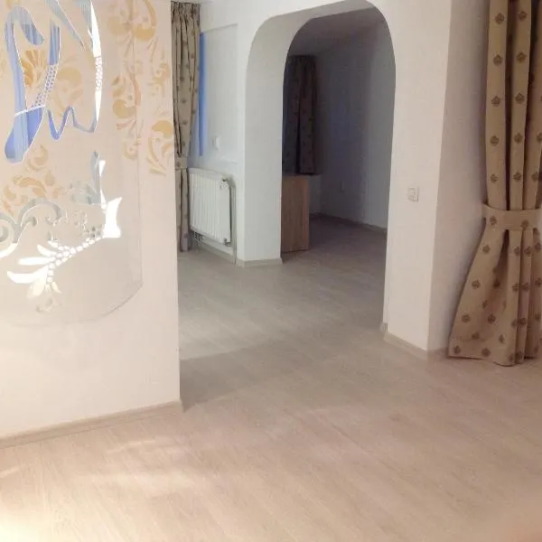 Hotel Royal, hotel v destinaci Urziceni