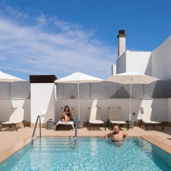 Líbere Seville Plaza Nueva, hotell i Sevilla