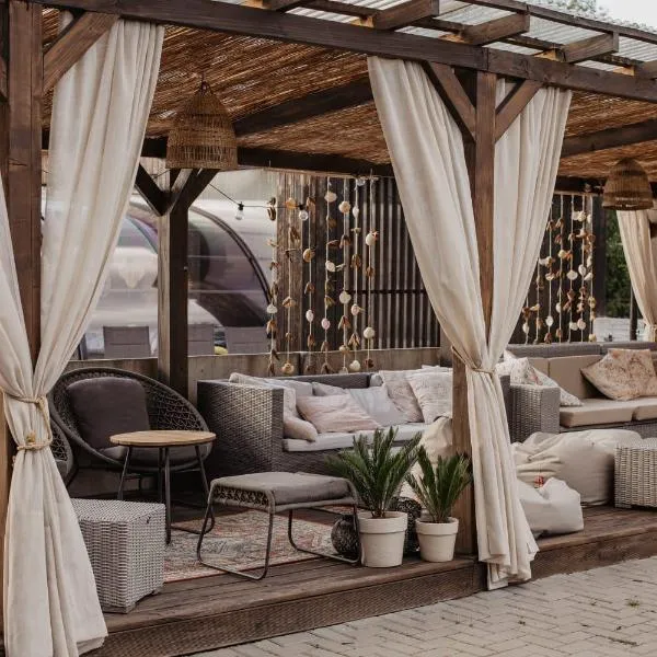 BOHO HOUSE, hotel sa Ustrzyki Dolne