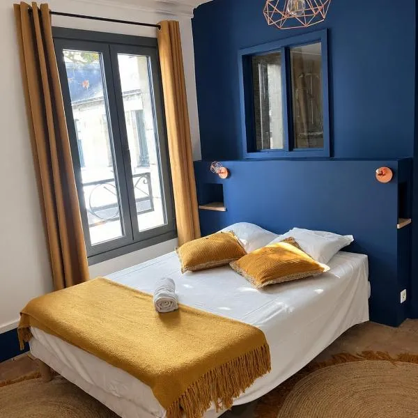 Le Garage, La Chambre, хотел в Фонтевро л'Абе