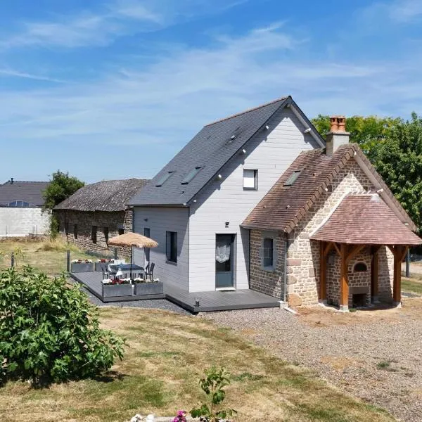 Maison rénovée avec jardin clos, 3 chambres, recharge EV gratuite, proche Suisse Normande - FR-1-497-178, hotel v destinácii Sainte-Opportune