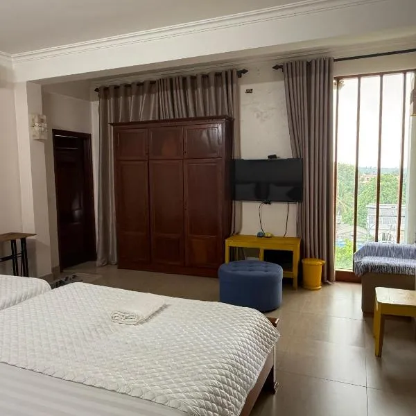 Khách sạn Hùng Thắng, hotel en Vĩnh Lộc
