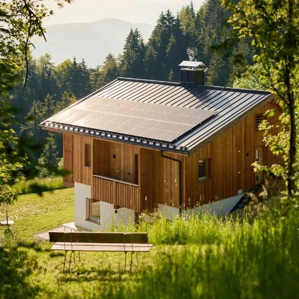 EGGA nature deluxe apartments - Panorama & Wellness, Kiens, Pustertal, hotel in Chienes