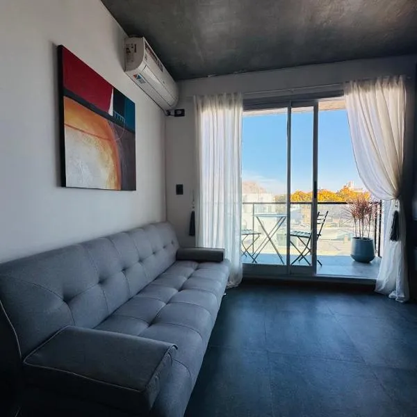 Moderno monoambiente con vista a la ciudad, ξενοδοχείο σε Ροσάριο