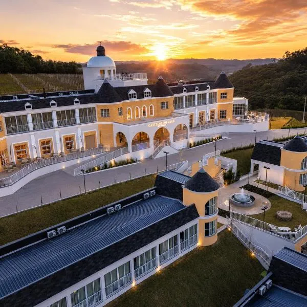 Castelos do Vale by Livá OFICIAL、ベント・ゴンサルベスのホテル