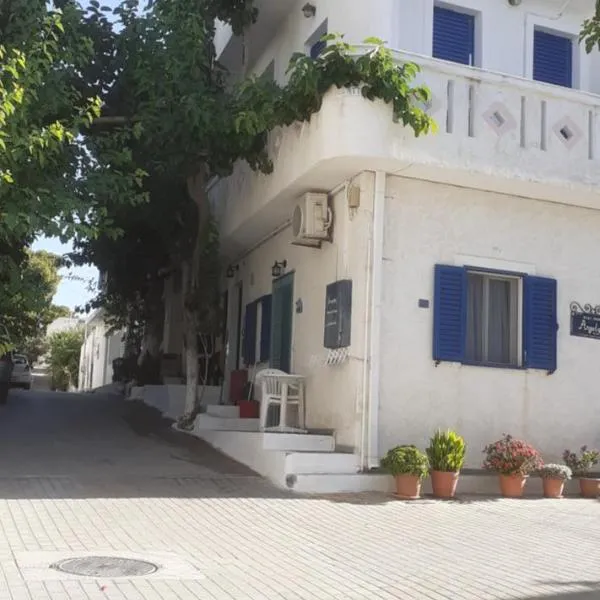 Angelos Rooms, hotel u gradu 'Mirtos'
