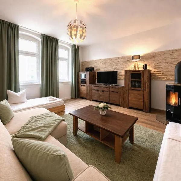 FeWo mit Kamin I Ruhige Lage I Zentral I Netflix I Parkplätze, hotel Halle an der Saaléban
