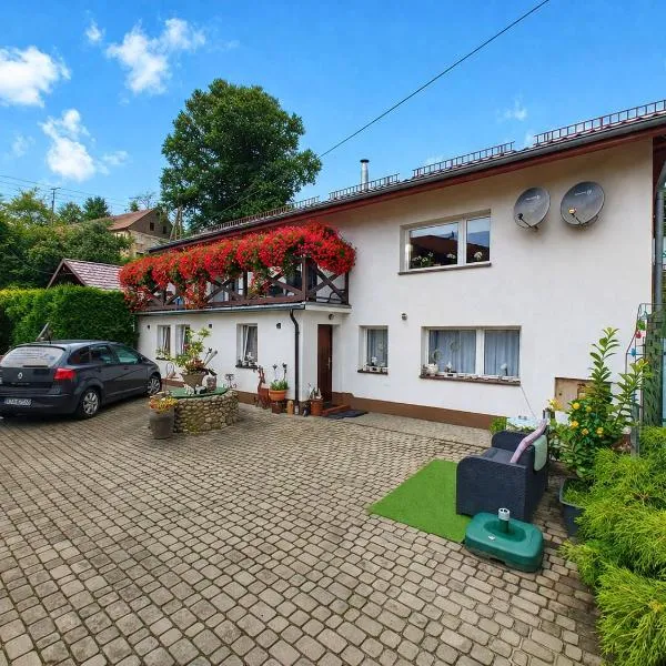 Cztery Pory Roku - Agroturystyka, hotel a Jeżów Sudecki