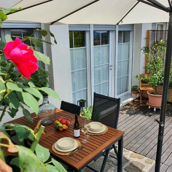 Apartma Tomažič, hotel v mestu Hrušica