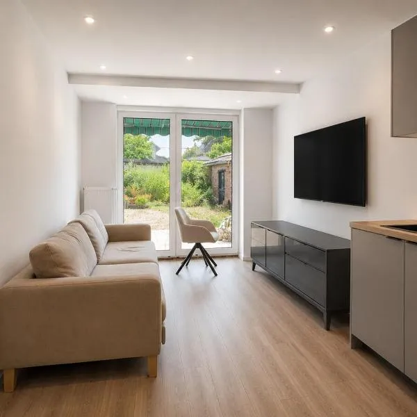 Modernes Apartment - Bis 5 Personen - Terasse & Küche & WLAN - W1, hotel Dormagenben