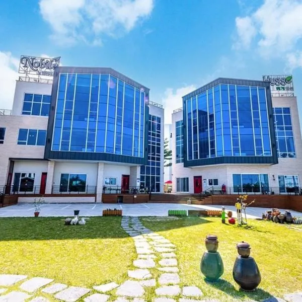 Gangneung Hygge Nobile Pension, hotel u gradu Gangneung