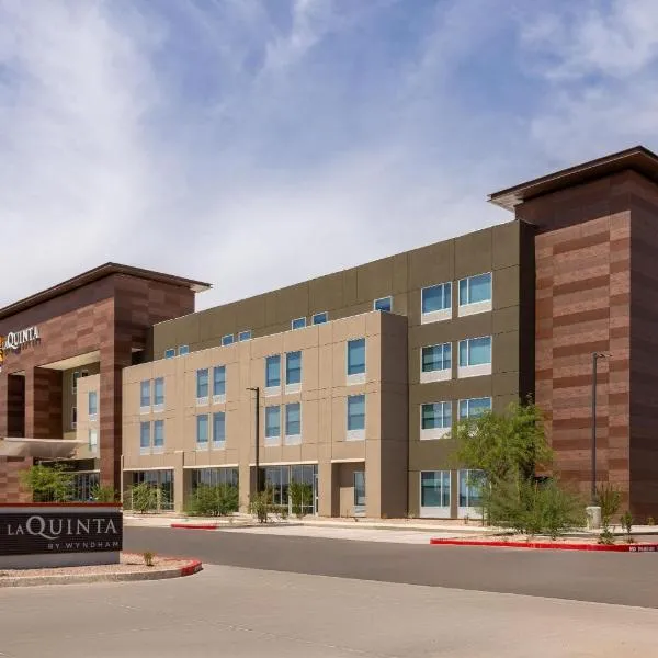 La Quinta Inn & Suites by Wyndham Phoenix West Glendale, hôtel à Phoenix