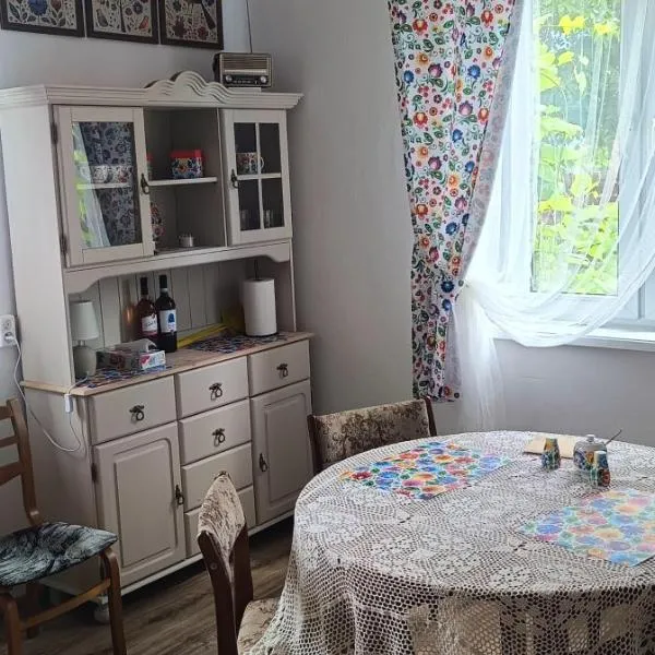 Kodeń에 위치한 호텔 Agroturystyka Kryjówka Nad Stawem