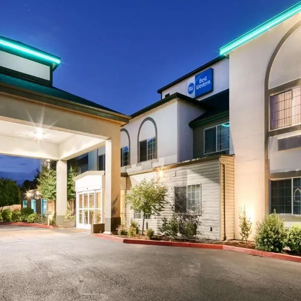 Best Western Woodland Inn, hotel v destinaci Woodland