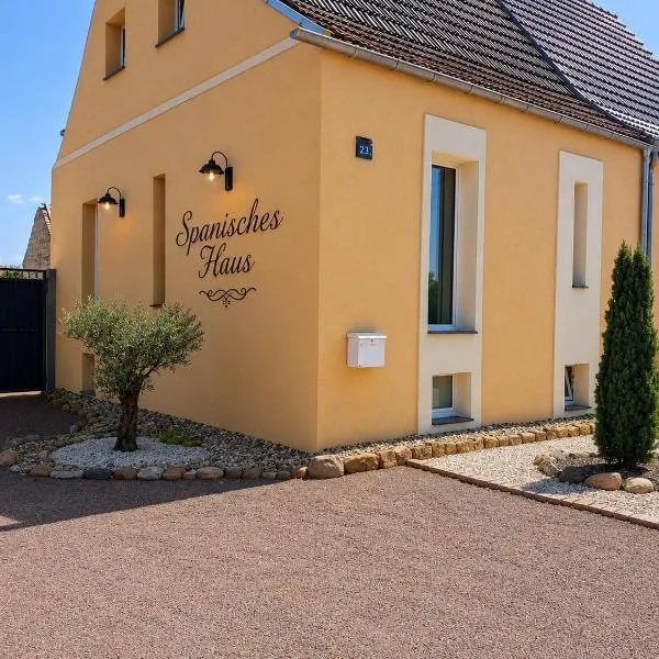 Spanisches Haus, hotel u gradu Štasfurt