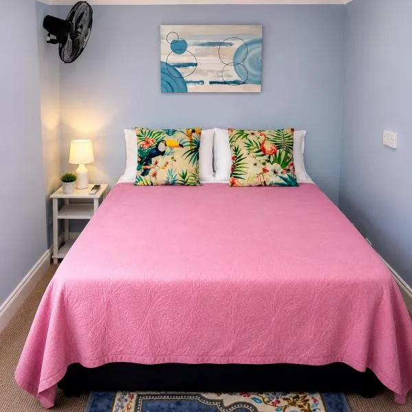 Veronika Double Room, hotel in London