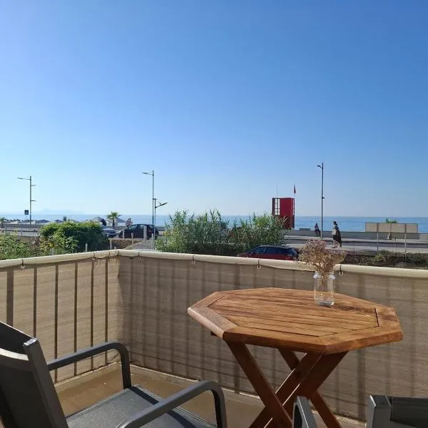 Sea View Apartment by the Beach, hotel din Rethymnon