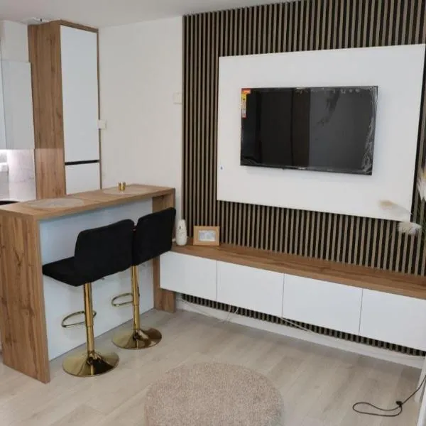 Square Studio Brcko, hotelli kohteessa Brčko