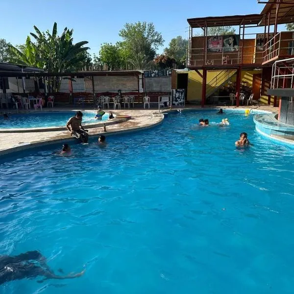 Keylas Hotel, hotel u gradu Ika