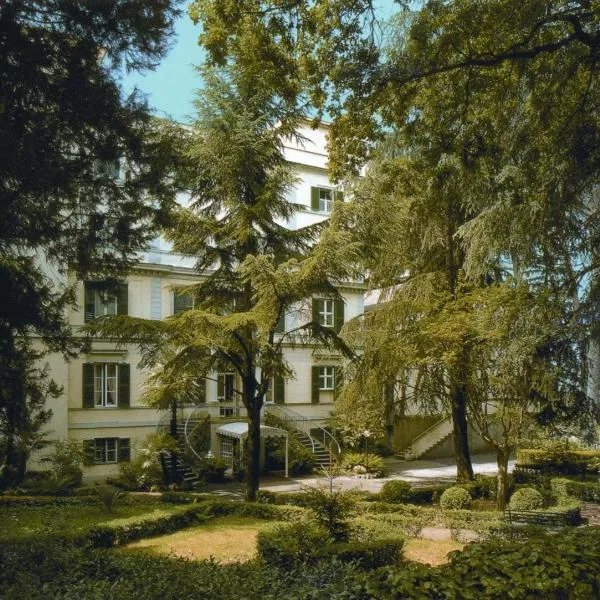 Hotel Villa Aricia, hotel in Santa Palomba