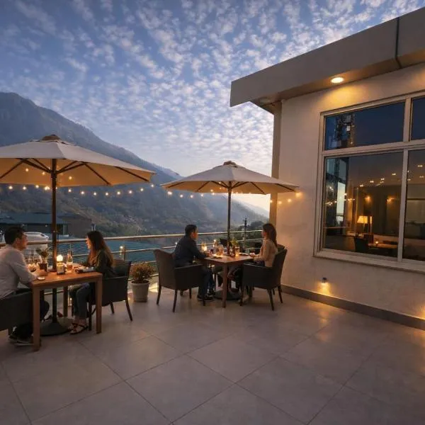 Sitara Premium Dhakad Gold, Near Lakshman Jhula, Tapovan, hotel in Rishīkesh