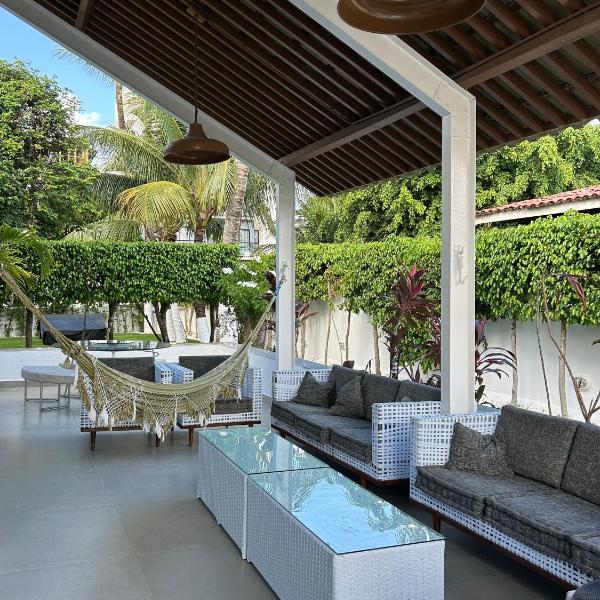Porto de Galinhas - Casa ampla 5 quartos com piscina aquecida, área gourmet e perto do centrinho - Foto 2