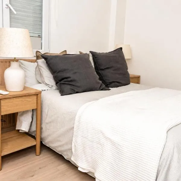 Carvajal Street, Private rooms, Hotel in Madrid