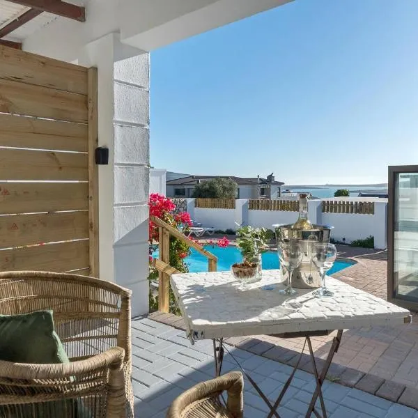 Coast Unit 2 - Lagoon Getaway, Kite-Surf Spot, hotel in Langebaan