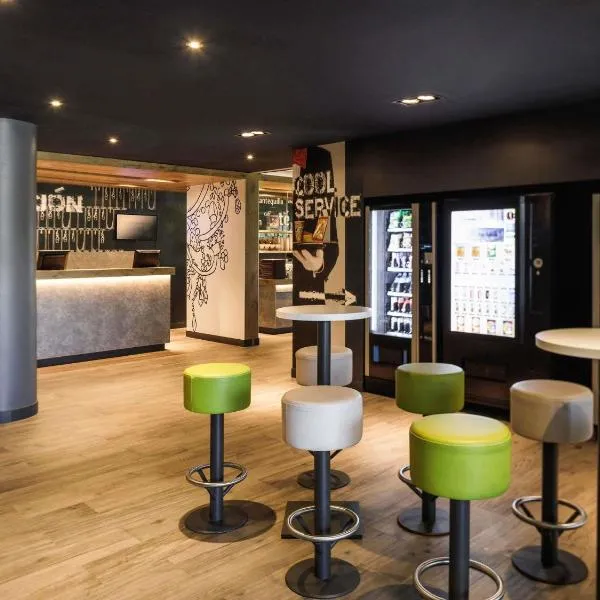 Ibis Budget Málaga Aeropuerto Avenida de Velazquez, hotel in Málaga