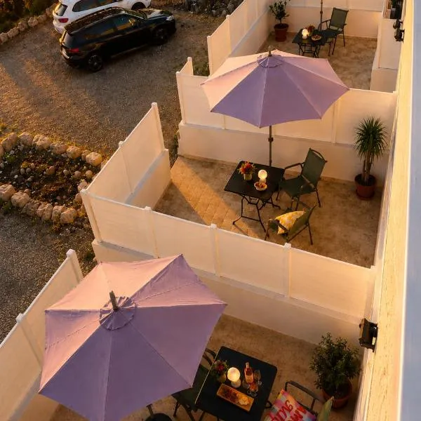 La Dolce Vita - Terrasse Clim & parking - Studio calme entre mer et Verdon, hotel in Trans-en-Provence