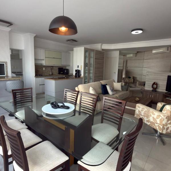 Apartamento em Balneário Camboriú 3 quartos