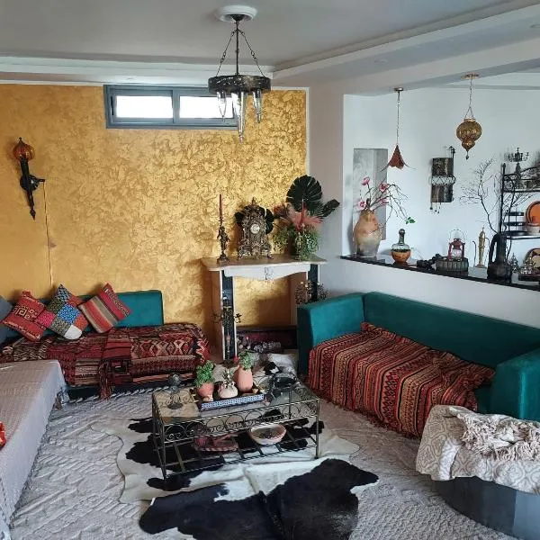 L'Appartement La Roche Élégance et confort, hotelli kohteessa Banzart