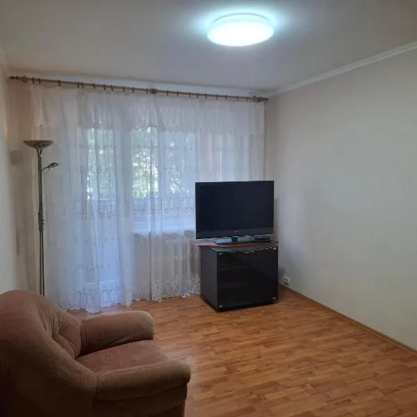 Cozy Apartment in Dniprovskyi District, hotell sihtkohas Tšerkassõ