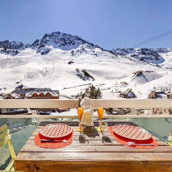 Petit studio lumineux vue montagne، فندق في لا مونجي