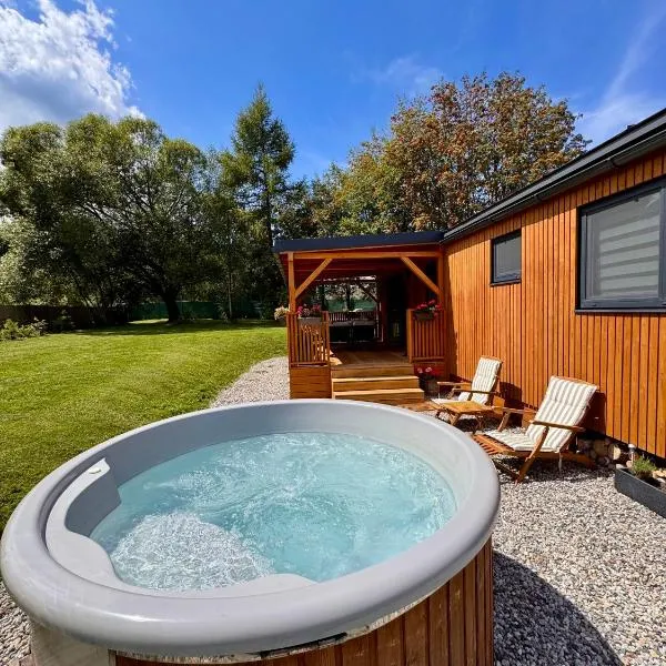 Domček pod Vežami s vírivkou a grilom, pri termálnom kúpalisku, hotel a Liptovský Ján