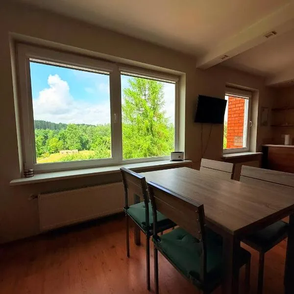 Līgatne Forest View Apartament, hotell i Skalupji
