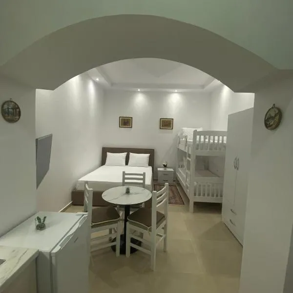 Casa de Flori, hotel Përmetben