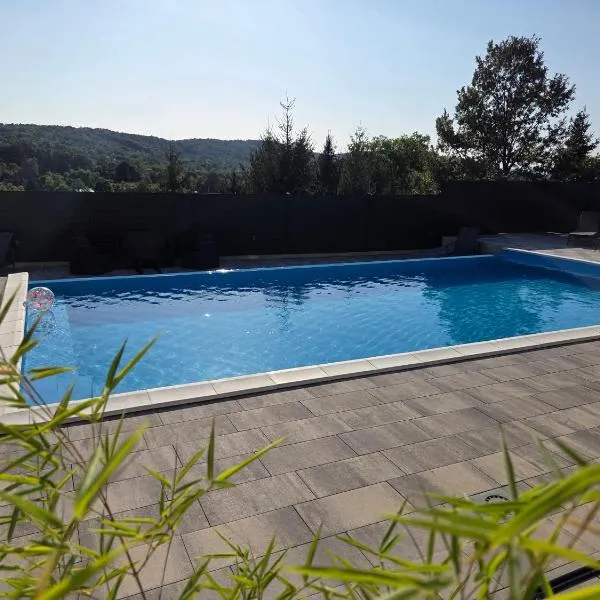 Studio apartman GRIZZLY, hotel en Slunj
