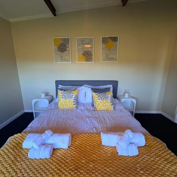 Lucky Charm Cottage, hotel in Manjimup