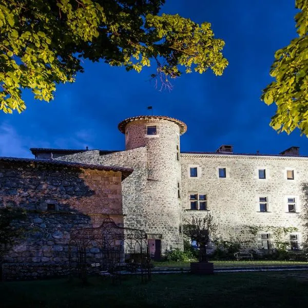 Saint-Romain-de-Lerps에 위치한 호텔 Chateau du Besset