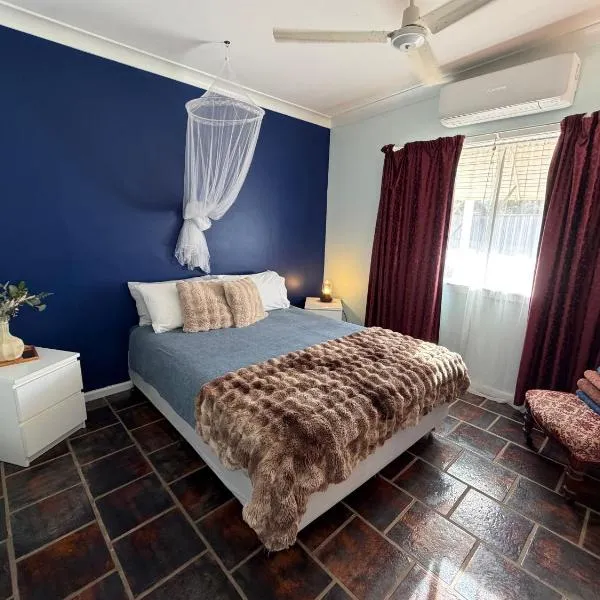 Opal St Homestay, hôtel à Lightning Ridge
