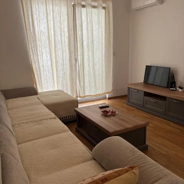 Apartment MareMare Budva, hotell i Rafailovici