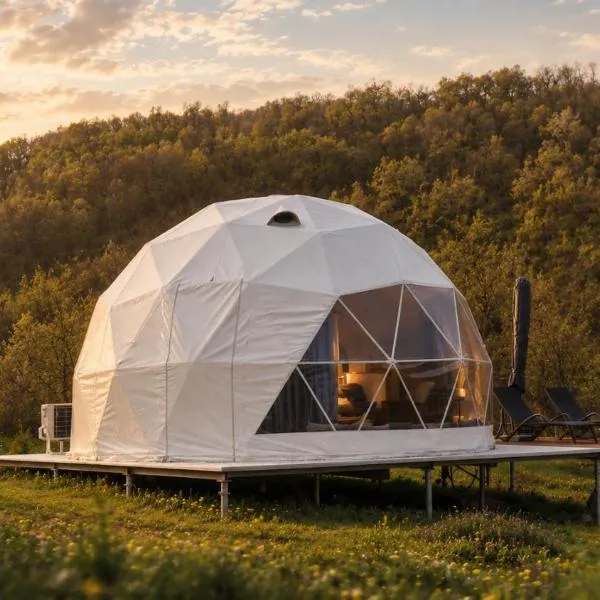 Geo Dome with Private Bathroom, E-Scooters & Mountain Views, хотел 