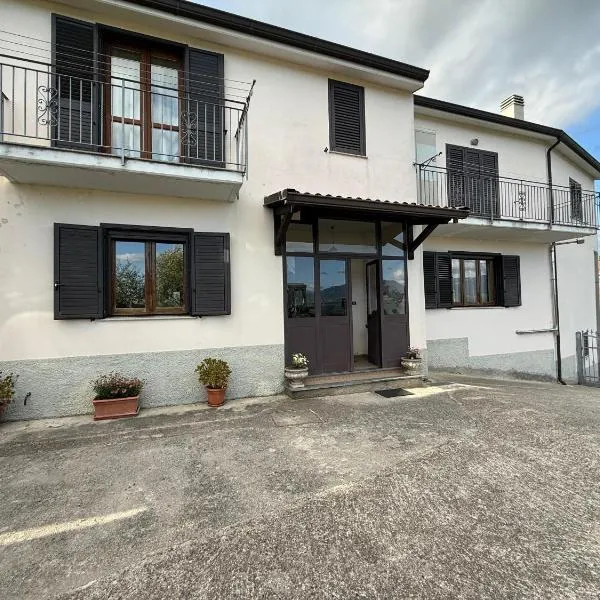 B&B Le Margherite, hotel in Castelluccio Inferiore