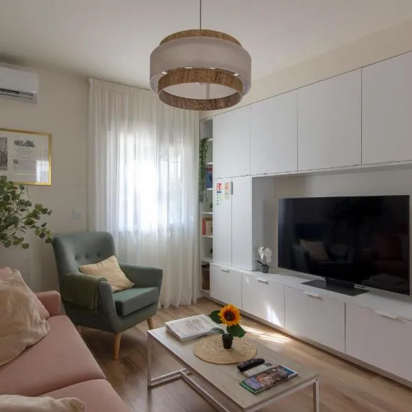 Casa Macarena Sunflower, отель в городе Севилья