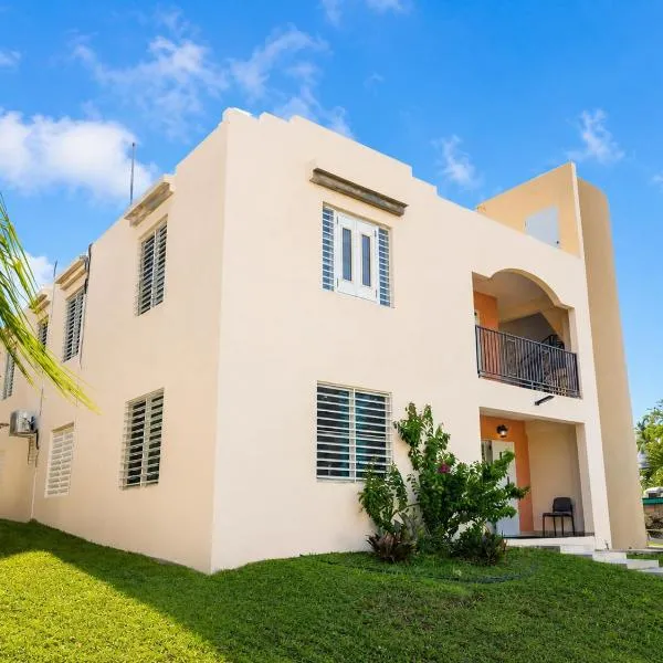 Colinas Del Atlantico 2 floors، فندق في إيزابيلا