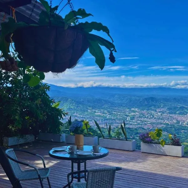 Casa Alta Colombia, ecolodge con vistas, Pereira، فندق في Dosquebradas