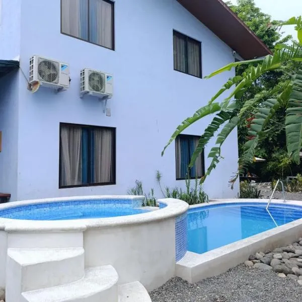 Habitación a 26 kilómetros de Jaco, Tulin Azul, hotel u gradu Hako
