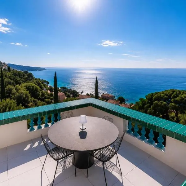 New - sea view - splendid apartment, viešbutis Nicoje